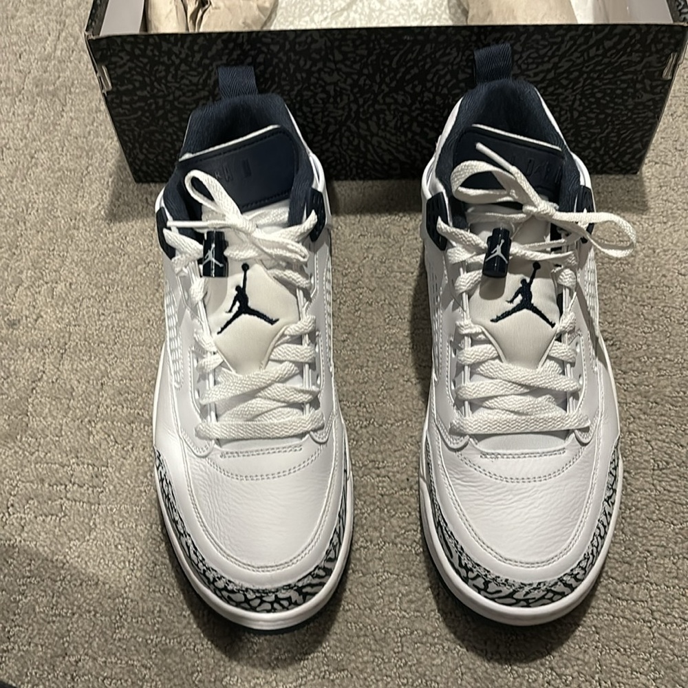 Jordan Spizike low - Picture 4 of 11